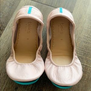 NWOT Ballerina Pink Tieks